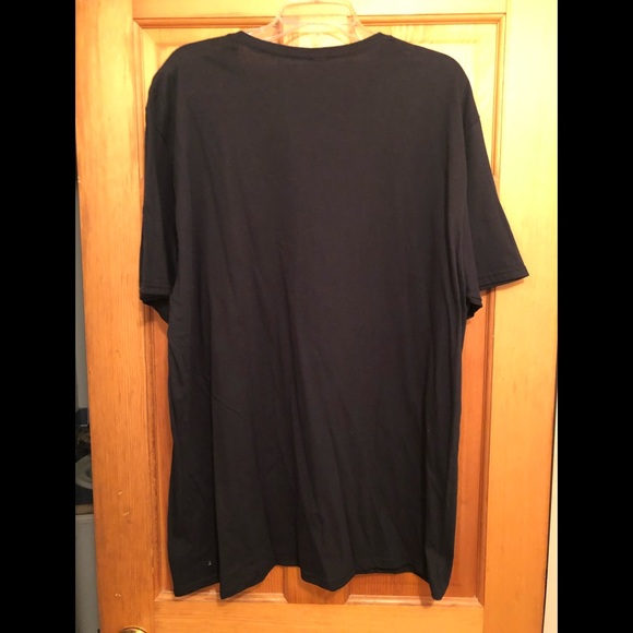 NWT Jurassic World Shirt - Picture 2 of 3